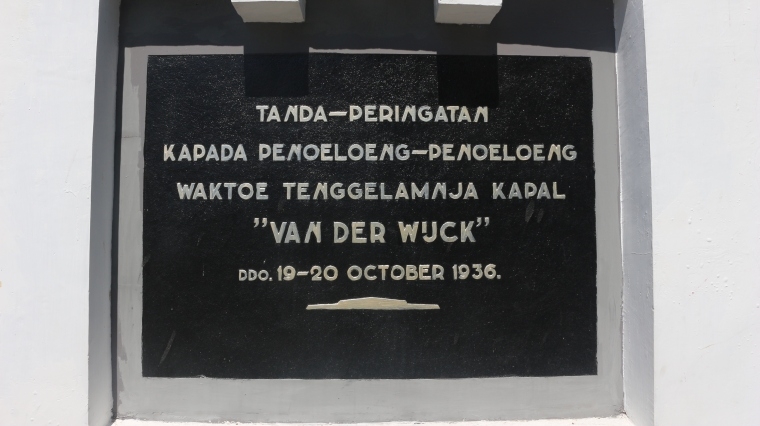 Berkunjung ke Monumen Tenggelamnya Kapal Van Der Wijck di Lamongan Halaman 1 - Kompasiana.com