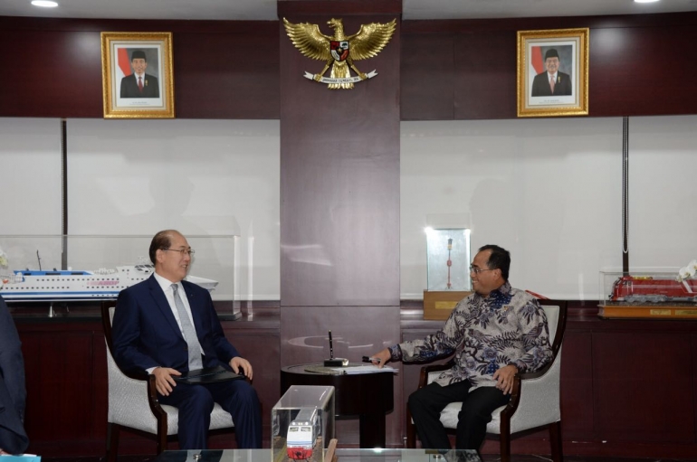 Sekjen IMO Ki Tack Lim bersama Menteri Perhubungan RI Budi Karya Sumadi | dokpri