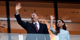 Presiden Ilham Aliyev bersama Istrinya. Source: The Panama Papers