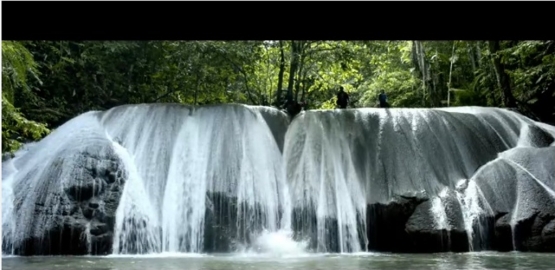 Air terjun Lumoli yang indah (trailerfilm Salawaku)