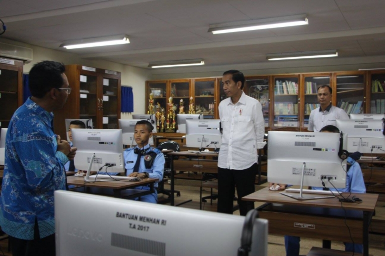 Sumber: Facebook SMA Taruna Nusantara. Penampakan salah satu laboratorium komputer.