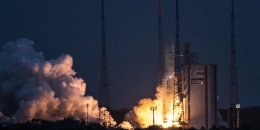 Satelit Telkom 3S sukses saat peluncuran/Kompas.com