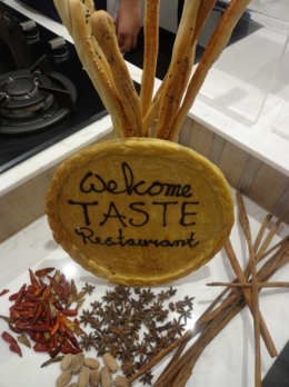 Selamat datang di Taste Restaurant (Sumber: dokumen pribadi)