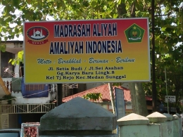Alamat sekolah MA Amaliyah Medan (dok. pribadi 8/3/2017)