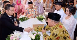 pernikahan selmadena dan putra dari Amien Rais yaitu Haqy Rais sempat menjadi virai di kalangan netizen muda | Sumber: hipwee.com