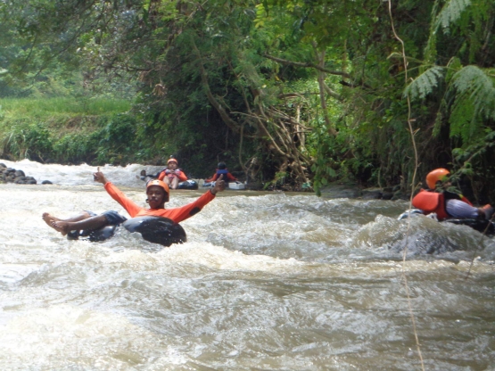 Nolo Branti River Tubing
