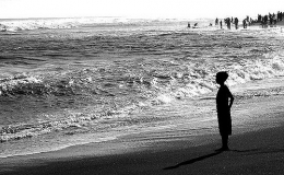 anak pantai - beach boy - jogja (aryo_kn) by aryo_kn (flickr) 