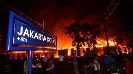 Kebakaran yang terjadi di jakarta (sumber: www.tribunnews.com)