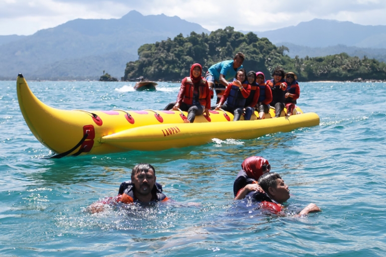 perlu brefing sebelum naik banana boat