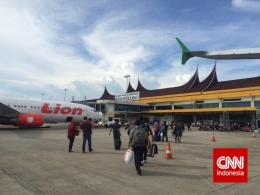 Bandara Minangkabau (sumber foto: CNN Indonesia)