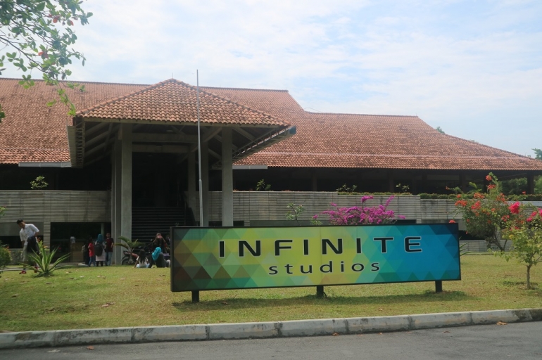 Infinite Studios Batam yang dijadikan lokasi shooting Beyond Skyline. | Dokumentasi Pribadi