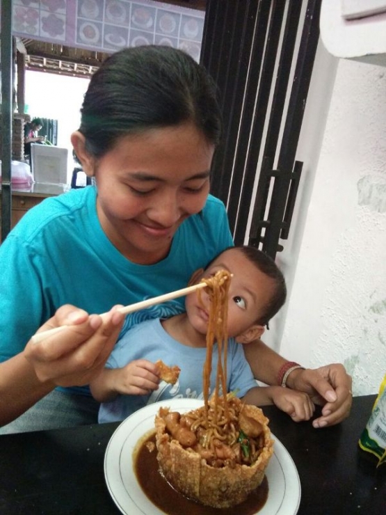 Yeah mangkoknya bocor (dok: Arni)