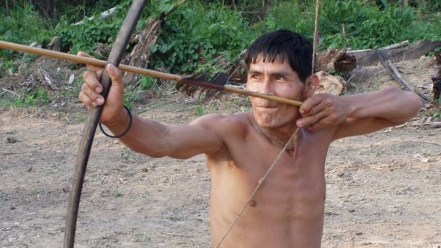 Suku Tsimane menerapkan cara hidup yang unik yaitu mengkonsumsi makanan alami dan banyak bergerak. Photo: Michael Gurven
