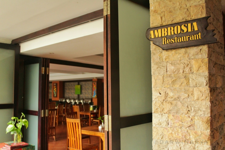Best Western Resort Kuta Ambrosia Restaurant / dap