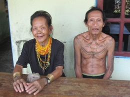Tatto pada orang Mentawai ( Foto : Adi Prima)
