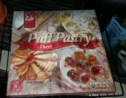 puff pastry beku dalam kemasan, mudah di dapatkan di supermarket besar (dokpri)