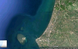 Ruang laut Galesong yang disasar untuk ditambang (foto: GoogleMaps)