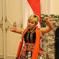 Sekpri dubes menari Kesatria (dok.KBRI Budapest)