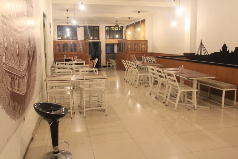 Ruangan di dalam Restaurant Bandros Bistro Bandung (dokumentasi pribadi)