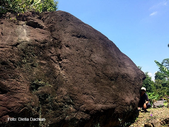 Penampakan Batu Karut 1