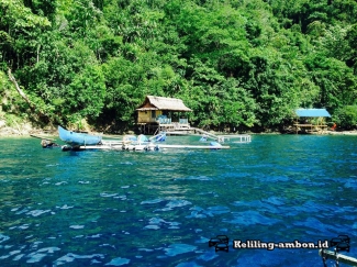 Pantai Lubang Buaya Morela Maluku Tengah Kompasiana Com