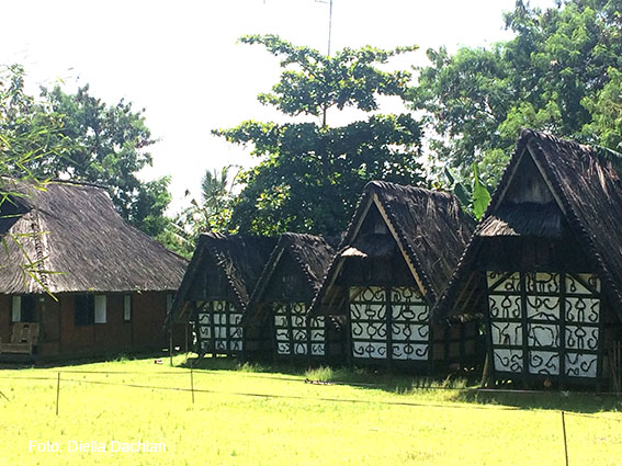 Kampung Budaya Sindang Barang