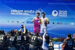 Lin Dan mengalahkan sahabat sekaligus musih bebuyutan Lee Chong Wei di final SSP Malaysia Open 2017/@antoagustian