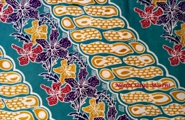 Batik Tangsel motif Lereng anggrek dan kacang sangrai. Foto koleksi Pri.