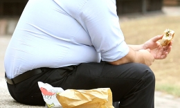 Mudah, cara menghitung obesitas melalui Indeks Massa Tubuh. (Foto: Intisari Online / Daily Mail)
