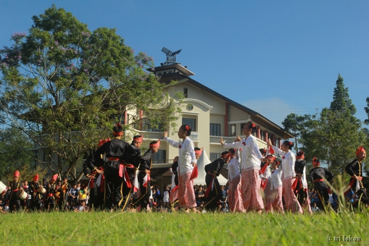 Tari Maengket, dari Tarian Tradisi hingga Hiburan