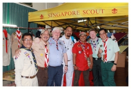 Dari berbagai negara, ikut bergembira dalam persaudaraan di Singapura. (Foto: Koleksi ISJ)