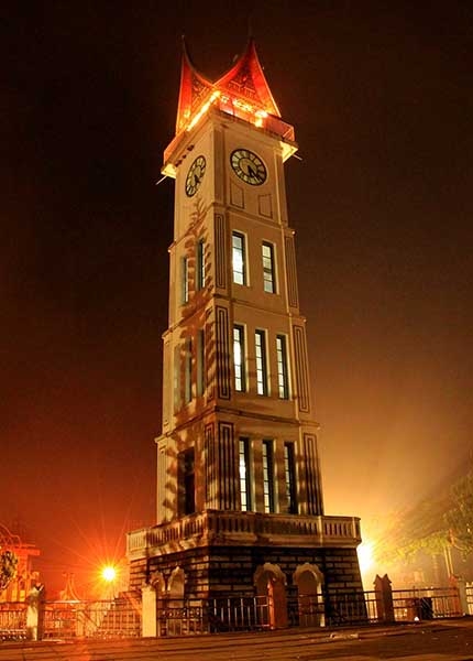 Dokumen pribadi. Salah satu foto menarik, Jam Gadang Bukittinggi Sumatra Barat di ambil waktu subuh