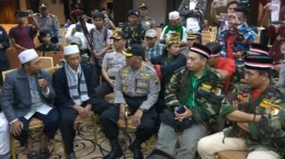 kombes pol abiyoso dalam pembubaran acara HTI Indonesia dalam Khilafah. sumber;