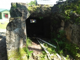Pintu Keluar Bunker