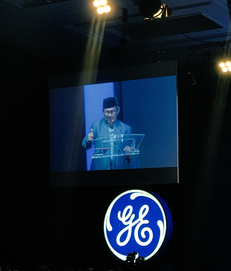 Prof. B.J.Habibie|Dokumentasi pribadi