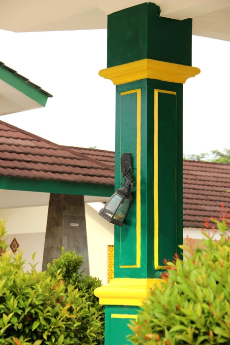 Tandon Ciater dan Kebiasaan Warga Buang Sampah Sembarangan Tandon Ciater dan Kebiasaan Warga Buang Sampah Sembarangan