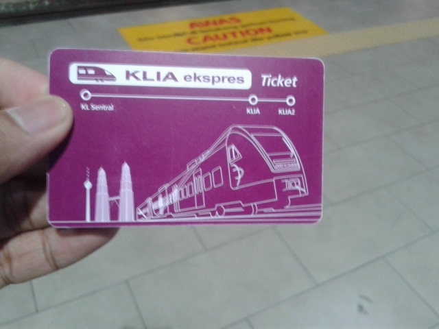 Tiket KLIA Ekspress. (foto pribadi)