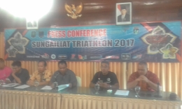 Konfrensi Pers Sungailiat Triathlon (Dok.Humas Bangka)