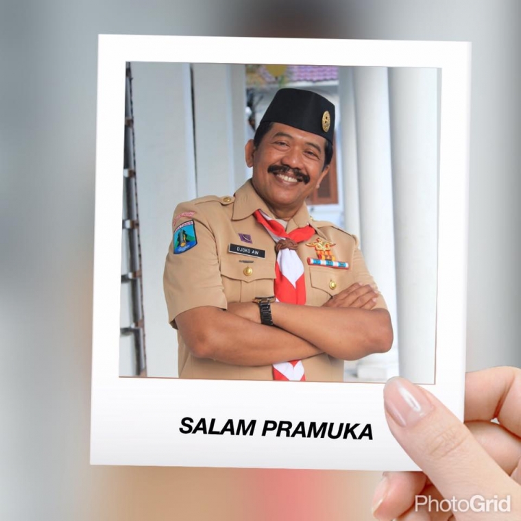 Kak Djoko AW dengan seragam Pramuka. (Foto: Akun Facebook Djoko AW)
