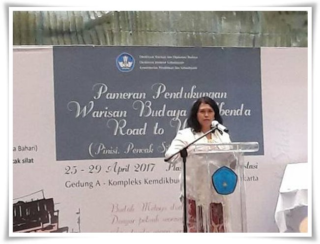 Lien Dwiari Ratnawati memberikan sambutan (Foto: Djulianto Susantio)