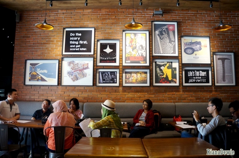 Desain Ruangan UNLOCK Coffee Shop yang Instagramable (Dok.Pri)