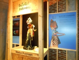 Karakter Rama yang sangat terkenal baik di Indonesia maupun di Thailand dipilih oleh Indonesia untuk dipamerkan di Pusat Kebudayaan ASEAN. (foto pribadi)