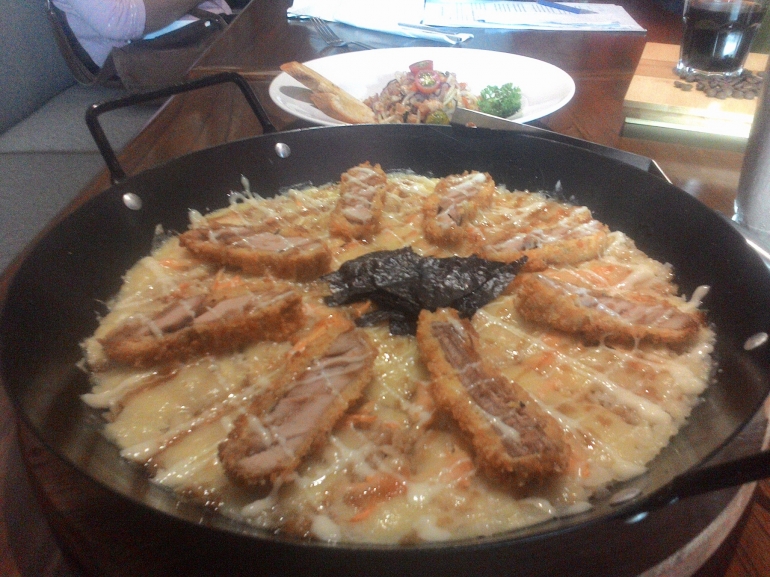 Teriyaki Tuna Rice Pizza (Dokumentasi Pribadi)