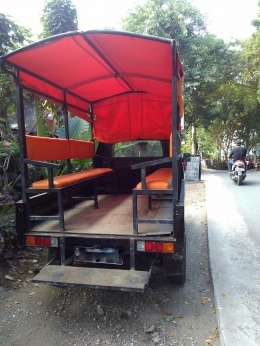 Bentuk mobil penumpang di Nusa Lembongan / dap