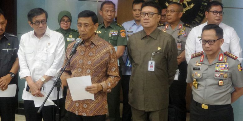 Menkopolkam Wiranto saat mengumumkan pembubaraan ormas HTI II Sumber gambar ; kompas.com