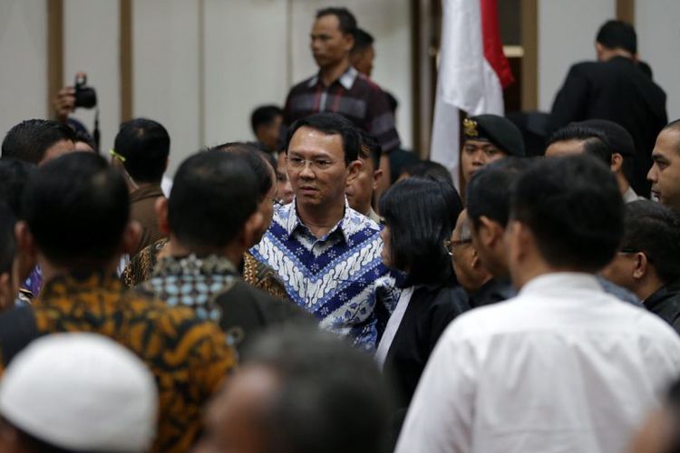 Basuki Thahaja Purnama (Ahok) usai mengikuti sidang pembacaan putusan di pengadilan Negeri Jakarta Utara. Sumber : Kompas (kristianto purnomo)
