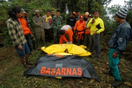 Eko terlibat dalam evakuasi korban musibah jatuhnya pesawat Sukhoi di G. Salak, Bogor (2012).