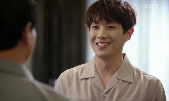 Joong Hee seneng diajak tinggal bareng Papa Byun (cimiart.wordpress.com)