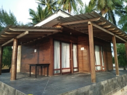 Villa atau penginapan di Pulau Bokori (foto by widikurniawan)