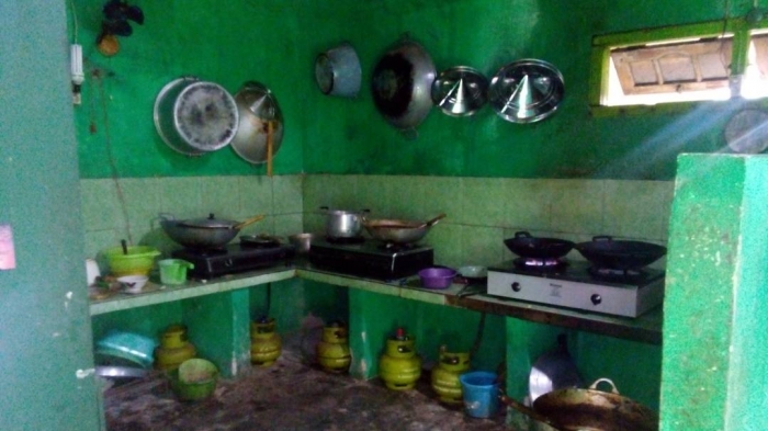 Warung Serba Hijau Ada Apa oleh Erlyn Choirun Nisa Warung Serba Hijau Ada Apa oleh Erlyn Choirun Nisa